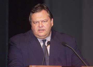 Καλό το «ανοικτό κόμμα», αλλά καλύτερο εκείνο που κερδίζει, σχολιάζει ο Ευ.Βενιζέλος