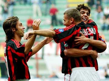 Νέες άνετες επικρατήσεις για Μίλαν και Ρόμα