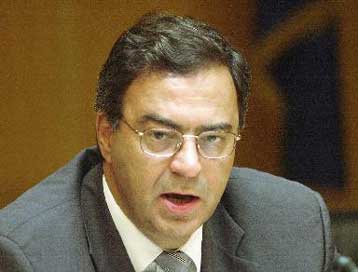 Κρίσιμο το επόμενο τρίμηνο για την ελληνική οικονομία, δηλώνει ο Νίκος Χριστοδουλάκης