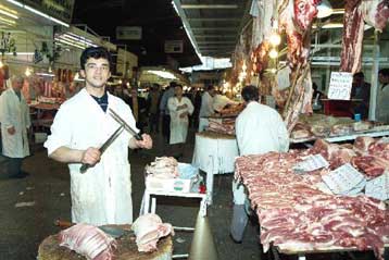 Με εισαγωγές θα αντιμετωπίσουν οι κρεοπώλες την απεργία των γεωτεχνικών