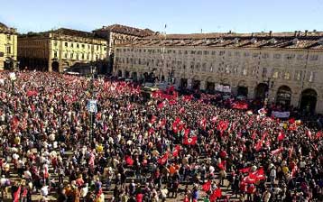 Αντιδράσεις στην Ιταλία για τα σχέδια της κυβέρνησης Μπερλουσκόνι για τις συντάξεις