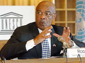 Με γεμάτο «πορτοφόλι» επιστρέφουν οι ΗΠΑ στην UNESCO