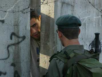 Επεκτείνει το Ισραήλ το τείχος ασφαλείας κατά μήκος των συνόρων της Δυτικής Όχθης