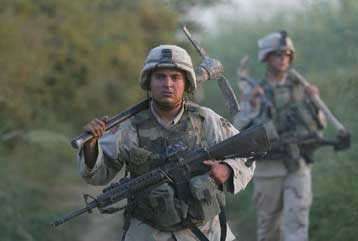 Ένας στρατιώτης νεκρός σε έκρηξη βόμβας κοντά στην είσοδο βάσης των ΗΠΑ στο Τικρίτ