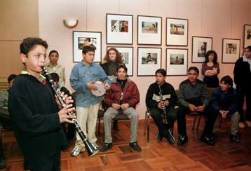 Τιμητική εκδήλωση για τους Τσιγγάνους λαϊκούς μουσικούς από το υπουργείο Πολιτισμού