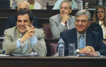 Επιτυχία για την κυβέρνηση, παραχωρήσεις για την αντιπολίτευση οι νέοι αεροδιάδρομοι