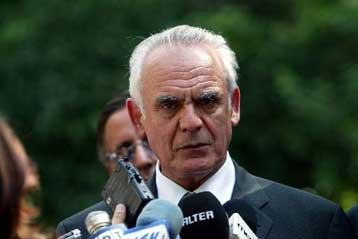 Αλλαγές σε τουριστική πολιτική και ΕΟΤ προωθεί η κυβέρνηση