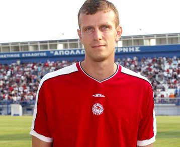 Μπούτσεκ αντί Κατεργιαννάκη κάτω από τα δοκάρια του Ολυμπιακού