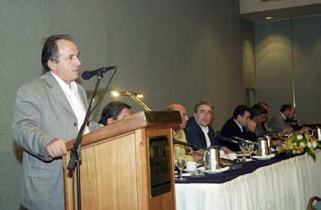 Ξεκάθαρες λύσεις σε οικονομικά και κοινωνικά θέματα ζήτησε ο Χρ.Πολυζωγόπουλος