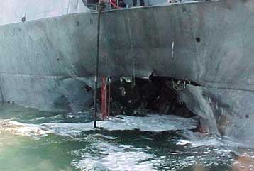 Εννέα νεκροί στο Βιετνάμ από μυστηριώδεις εκρήξεις σε δύο πλοία