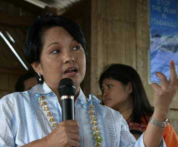 Αποφασισμένη να διεκδικήσει εκ νέου την προεδρία των Φιλιππίνων δηλώνει η Αρόγιο