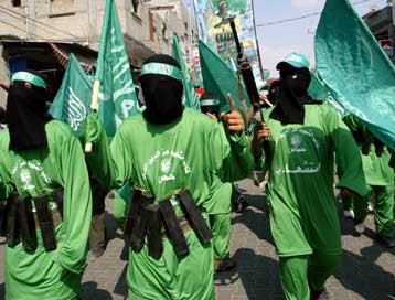 Η Χαμάς απειλεί το Ισραήλ με αντίποινα για την επίθεση στη Συρία