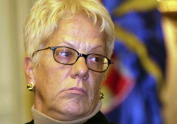 Την παράδοση Κροάτη στρατηγού ζήτησε η Κάρλα ντελ Πόντε