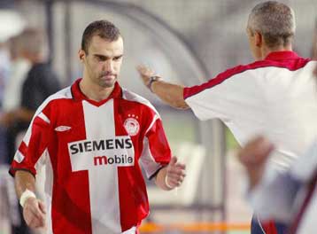 Τετράμηνη διακοπή συμβολαίου επέβαλε στον Χούτο η ΠΑΕ Ολυμπιακός