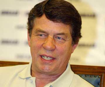 Συγκρατημένα αισιόδοξος ο Ότο Ρεχάγκελ για το ματς με τη Β.Ιρλανδία