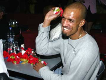 Ποινή αποκλεισμού …χωρίς συνέπειες για τον Αριελ Μακ Ντόναλντ