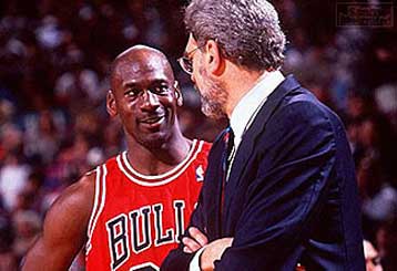 Το ενδεχόμενο πρότασης στον Τζόρνταν να παίξει στους Λέικερς εξετάζει ο Φιλ Τζάκσον