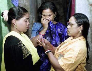 Το προφυλακτικό δεν προστατεύει από το AIDS, διακηρύσσει το Βατικανό