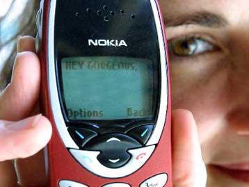 Η Nokia αρνείται την ευθύνη για εκρήξεις κινητών τηλεφώνων της