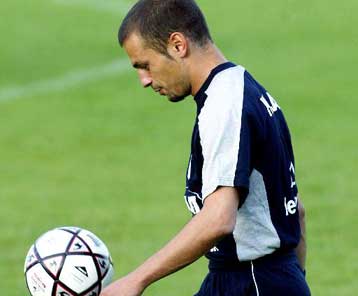 Δεν πάμε για πάρτι στη Λεωφόρο το Σάββατο, δήλωσε ο Ντέμης