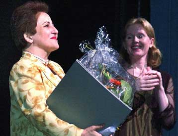 Στην 56χρονη Ιρανή δικηγόρο Σιρίν Εμπαντί το βραβείο Νόμπελ Ειρήνης για το 2003