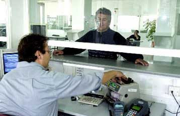 Ξεκινά η αποστολή σημειωμάτων στις επιχειρήσεις για τη ρύθμιση των χρήσεων 93-98