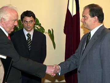 Για τις σχέσεις Ελλάδας-Γεωργίας συζήτησαν Καραμανλής και Σεβαρντνάντζε