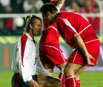 Κράτησε το μηδέν και την απευθείας πρόκριση η Αγγλία στο «Σουκρού Σαράτσογλου»