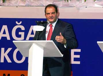 Υπέρ της ευρωπαϊκής πορείας της Τουρκίας τάχθηκε από την Αγκυρα ο Κ.Καραμανλής