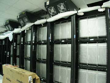 Εκατοντάδες Macintosh συνδέονται για τη δημιουργία φθηνού υπερυπολογιστή