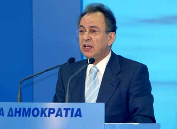 Επίθεση κατά της κυβέρνησης για την οικονομική πολιτική εξαπέλυσε ο Δ.Σιούφας