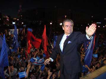 Σοσιαλιστικό και Δημοκρατικό Κόμμα διεκδικούν αμφότεροι τη νίκη στις αλβανικές εκλογές