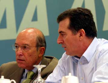 Όλοι οι βουλευτές ξανά στα ψηφοδέλτια, αναμένεται να πει ο Κ.Σημίτης στην ΚΟ του ΠΑΣΟΚ