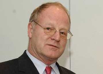 Η γερμανική οικονομία εξήλθε από την ύφεση το τρίτο τρίμηνο, εκτιμά ο Ερνστ Βέλτεκε