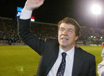 Οι απαιτήσεις του Ρεχάγκελ εν όψει της προετοιμασίας για το EURO 2004