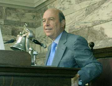 Δέσμευση Σημίτη στην ΚΟ για συμπερίληψη όλων των απόψεων στο πρόγραμμα του ΠΑΣΟΚ