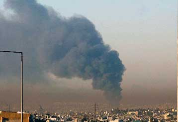 Εισαγγελική παρέμβαση για τα μέτρα πυρασφάλειας στις βιοτεχνίες του Πειραιά