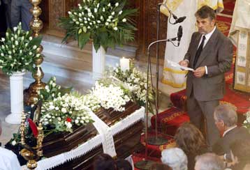 Παρέμβαση του πρωθυπουργού ζητά ο σύζυγος της Ρ.Σταθέα