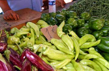 Ελκυστικότερες λαϊκές αγορές ζήτησε από τους εκπροσώπους του σωματείου ο Κ.Κουλούρης