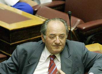 Απερρίφθη η πρόταση Κρητικού για αλλαγή στον εορτασμό αποκατάστασης της Δημοκρατίας