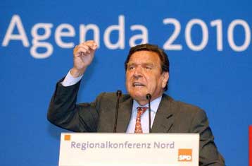 «Πέρασε» από τη γερμανική Κάτω Βουλή το πακέτο μεταρρυθμίσεων του Γκ.Σρέντερ