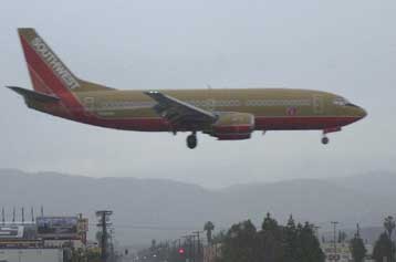 Εικοσάχρονος φοιτητής ανακρίνεται για τις ύποπτες αποσκευές σε αεροσκάφη στις ΗΠΑ