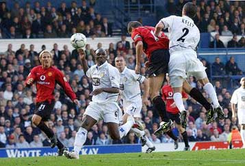 Πήρε το διπλό η Μάντσεστερ Γιουνάιτεντ, κράτησε την κορυφή η Αρσεναλ