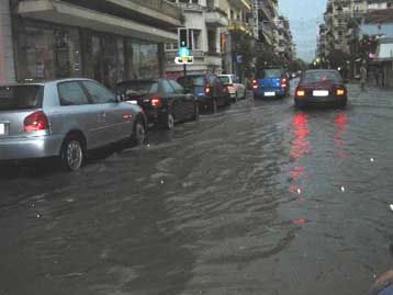 Στο έλεος της βροχής και των ισχυρών ανέμων βρέθηκε η Κέρκυρα
