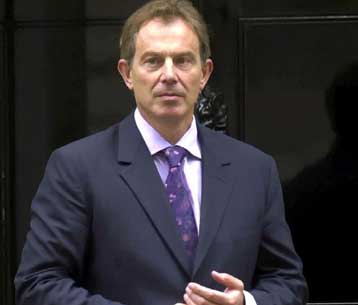 Στο νοσοκομείο εισήχθη εσπευσμένα την Κυριακή ο Τόνι Μπλερ