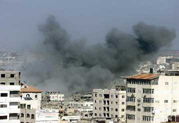 Τουλάχιστον 12 τραυματίες από ισραηλινή αεροπορική επιδρομή στη Γάζα