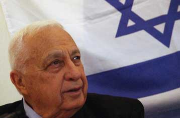 Σκληρές δηλώσεις Σαρόν περί απομάκρυνσης Αραφάτ και ολοκλήρωσης του τείχους ασφαλείας