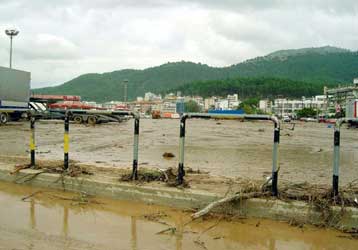 Ζημιές σε εθνικούς και επαρχιακούς δρόμους Θεσπρωτίας και Ιωαννίνων λόγω κακοκαιρίας