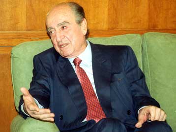 ΝΔ και κυβέρνηση να παρέμβουν στην εκκλησιαστική κρίση ζητά ο Κων.Μητσοτάκης