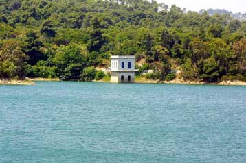 Στο φως δύο εντυπωσιακά ευρήματα αιγυπτιακής λατρείας στο Μαραθώνα